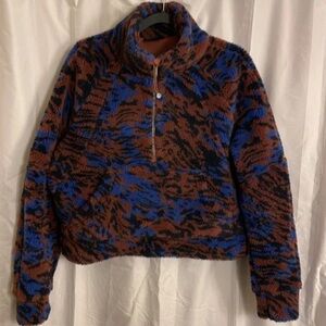 Lululemon Scuba Oversized Fleece Funnel Neck *Jacquard
Liquidize Camo sz M/L